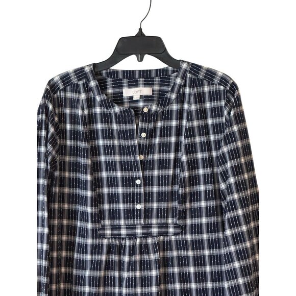 LOFT Navy and White Plaid Long Sleeve Textured Henley Blouse Size Medium - Picture 3 of 6